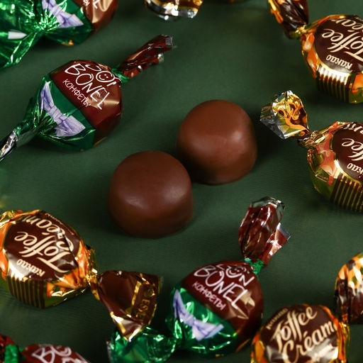 Конфеты шоколадные 23 февраля, с какао и арахисовой пастой, 200 г