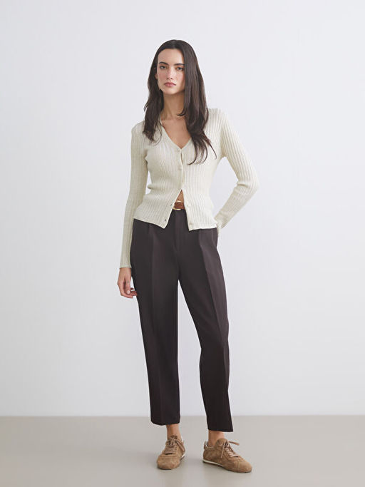 Beli Kemerli Loose Fit Kad?n Pileli Pantolon