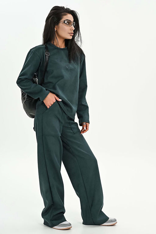 Брюки из мягкой эко замши