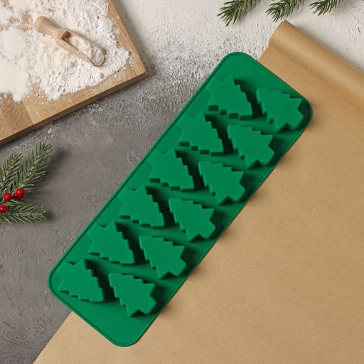 Форма для выпечки новогодняя Доляна Ёлочка, силикон, 32.5?11.5 см, 12 ячеек, зелёная  фото 2