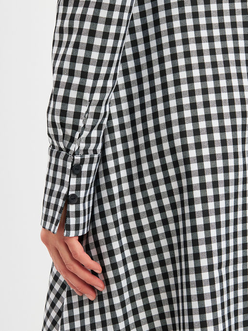 Платье с кружевным воротником потайная планка