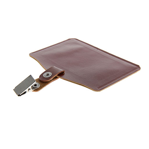 Цена за 50 шт. Бейдж - карман, кожзам, горизонтальный, внешний размер 105×80 мм, внутренний размер 85×50 мм, с зажимом, на кнопке