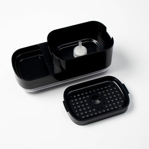 Дозатор для моющего средства с подставкой для губки Raccoon, 550 мл, губка в комплекте, чёрный