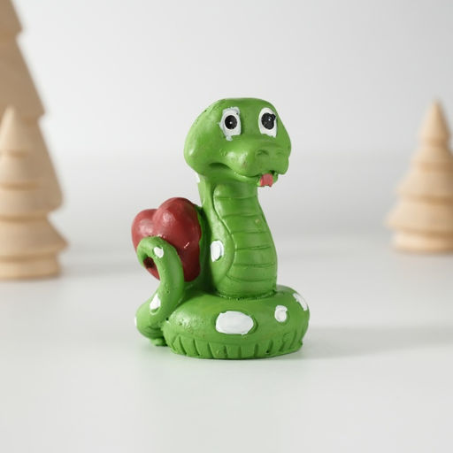 Фигурка полистоун Змейка с сердцем, 4.6?5.8 см