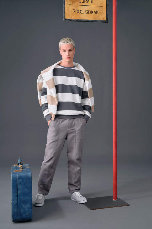 Габардиновые брюки прямого кроя Relax Fit