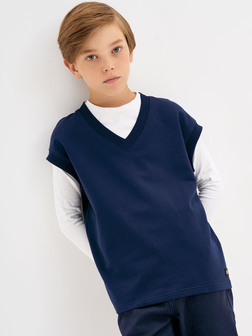 Темно-синий жилет