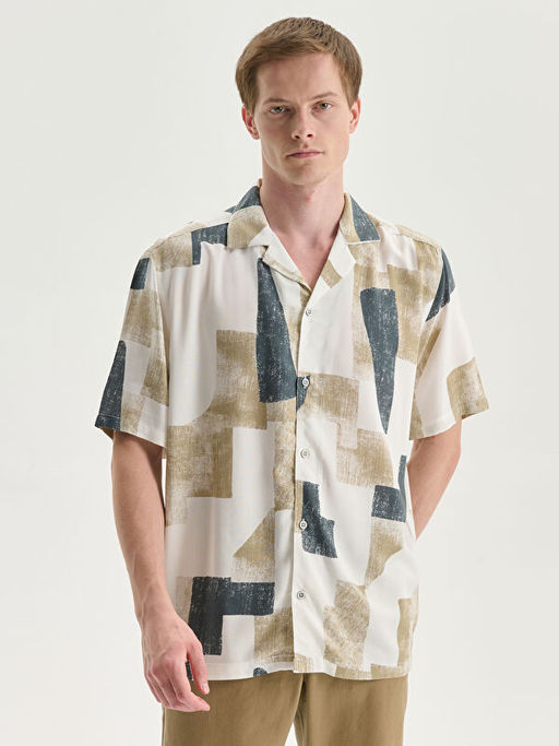 Regular Fit K?sa Kollu Desenli Erkek G?mlek