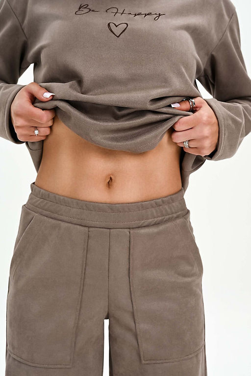 Брюки из мягкой эко замши