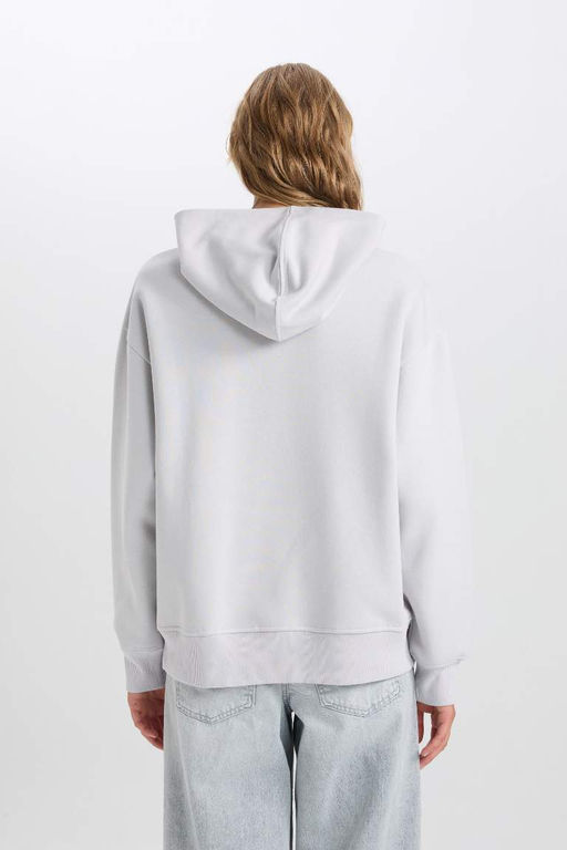 Женская серая толстая повседневная базовая однотонная толстовка с капюшоном свободного покроя - Defacto фото 6