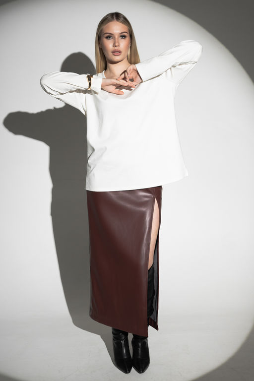 Лонгслив с V- образным вырезом