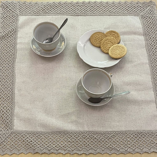 Салфетка 62 х 62 см льняная с кружевом