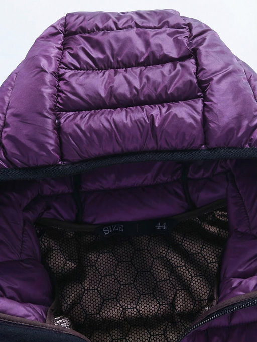 Куртка женская удлинённая стёганая с капюшоном и графеновой подкладкой фиолетового цвета 9628_1F