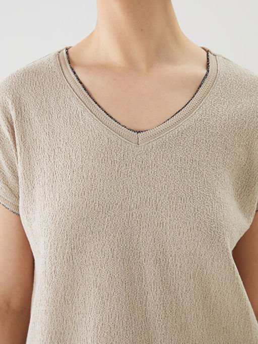 V Yaka Dokulu Kad?n Ti??rt