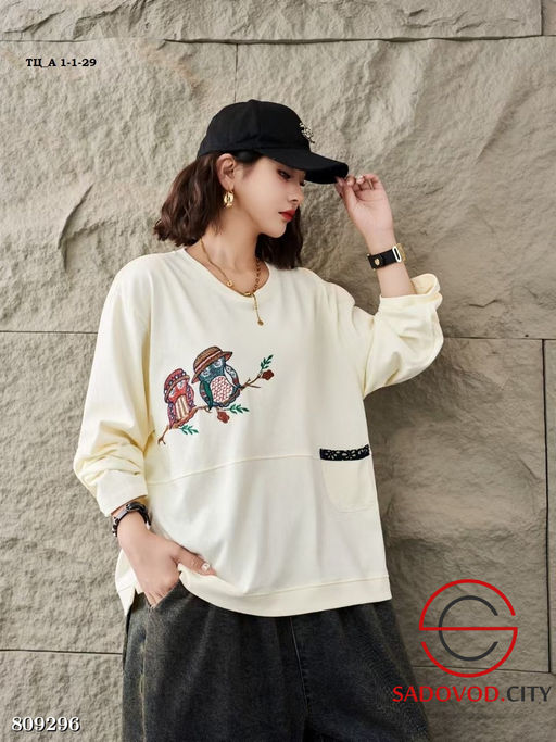 Женский пуловер с круглым вырезом и вышивкой - Bruno фото 2