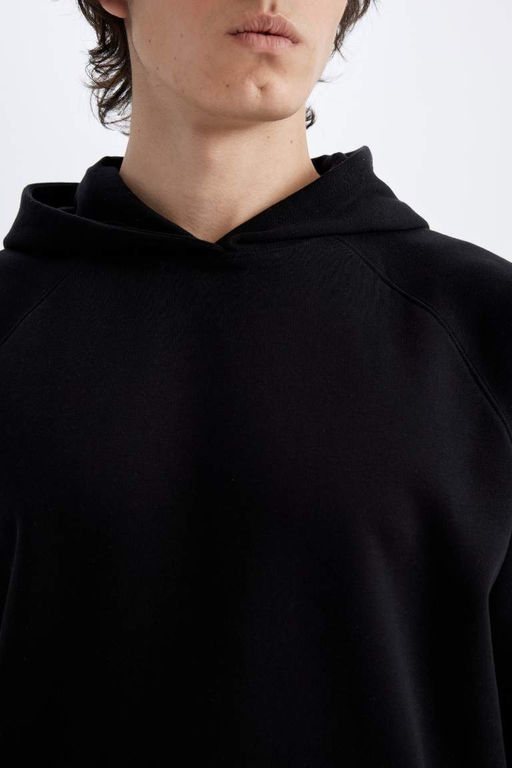 Базовый свитшот оверсайз из плотной ткани с капюшоном - Defacto фото 6