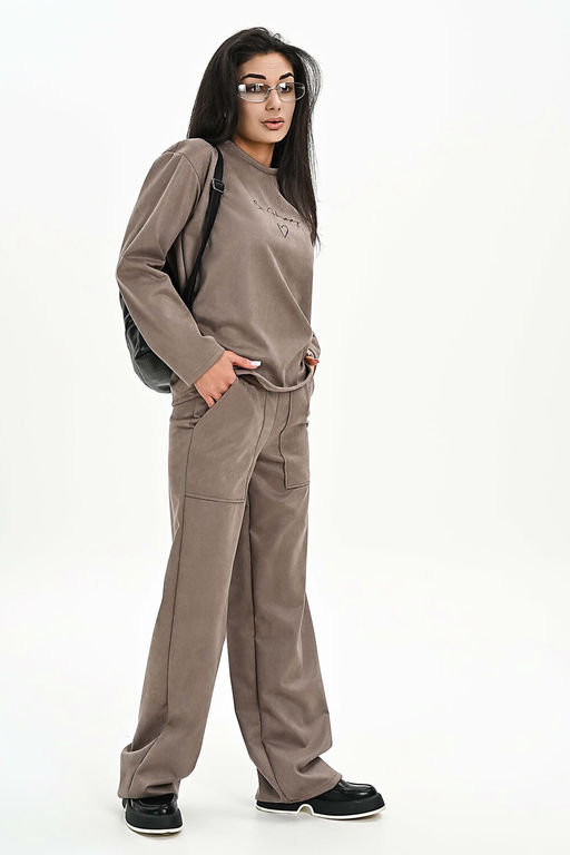 Брюки из мягкой эко замши