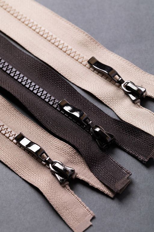 Молния Трактор GAMMA G3051 с брелком 5120 16 см Тип 5 10 шт неразъёмная однозамковая