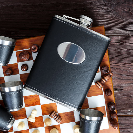 Набор подарочный Шахматы Фляжка 200 мл с шахматами + 4 стопки 25 мл , воронка / FL-172 /уп 20/