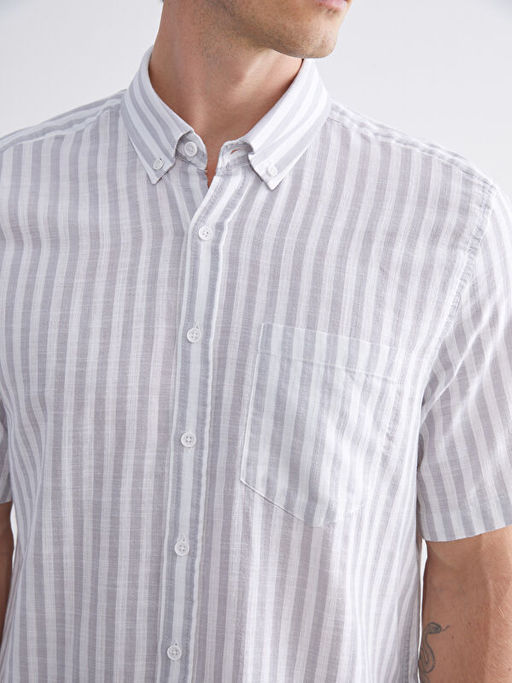 Regular Fit K?sa Kollu ?izgili Erkek G?mlek