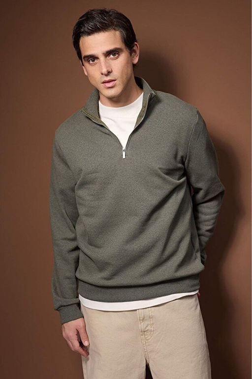 Haki Regular/Normal Kesim Dik Yaka Kal_n __i Polarl_ Sweatshirt TMNAW26SW00021