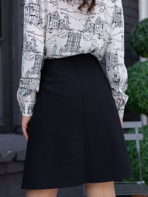 ТРиКА юбка расклешенная от пояса к низу, на подкладке