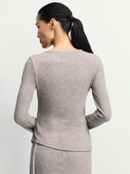 Джемпер из вискозы с асимметрией / Zarina