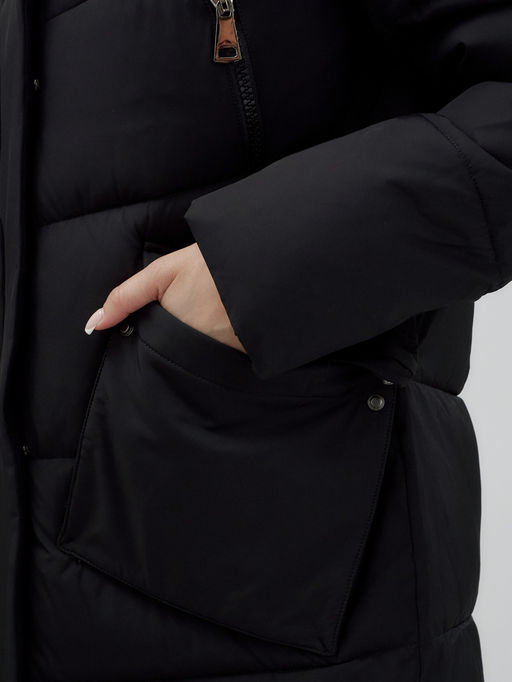 Пальто утепленное стеганное зимнее с капюшоном женское черного цвета 9639Ch - Mtforce фото 9