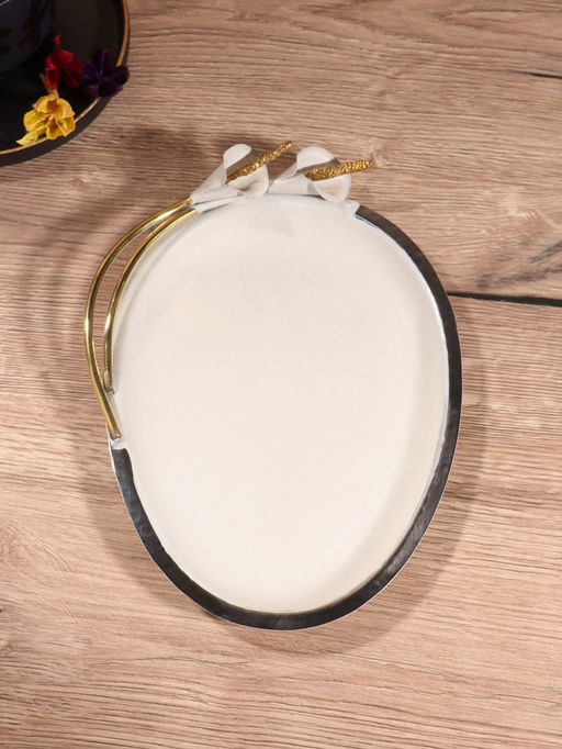 Блюдо сервировочное овальное Белые цветы каллы белое с золотом, нерж. сталь 24х17,5х4 см 1043955 - Simaland фото 2