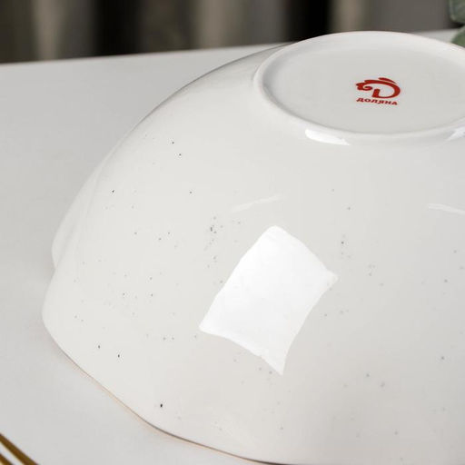 Салатник Доляна Млечный путь, 1.4 л, d=22 см, фарфор, белый в крапинку