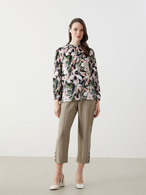 Ba?lamal? Yaka Desenli Kad?n Bluz