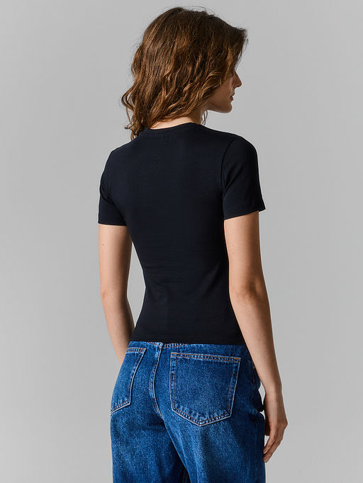 Джемпер женский черный прилегающего силуэта - Mark formelle фото 2