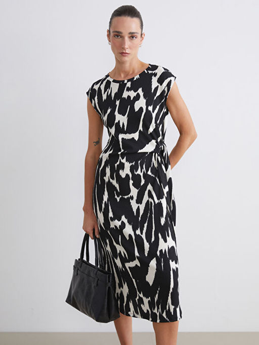 Bisiklet Yaka Desenli B?zg?l? Elbise