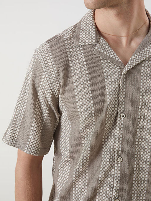 Regular Fit K?sa Kollu Desenli Erkek G?mlek