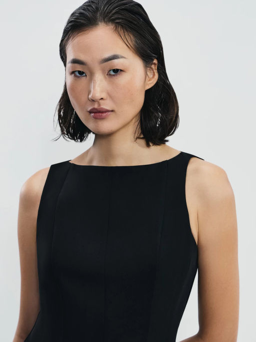 Платье мини приталенного силуэта / Zarina