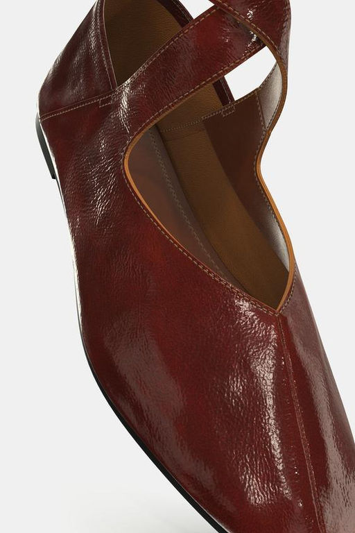 PATENT-EFFECT BALLET FLATS WITH BUCKLE - Zara фото 5