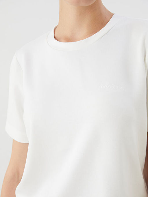 Bisiklet Yaka Nak??l? Kad?n Ti??rt