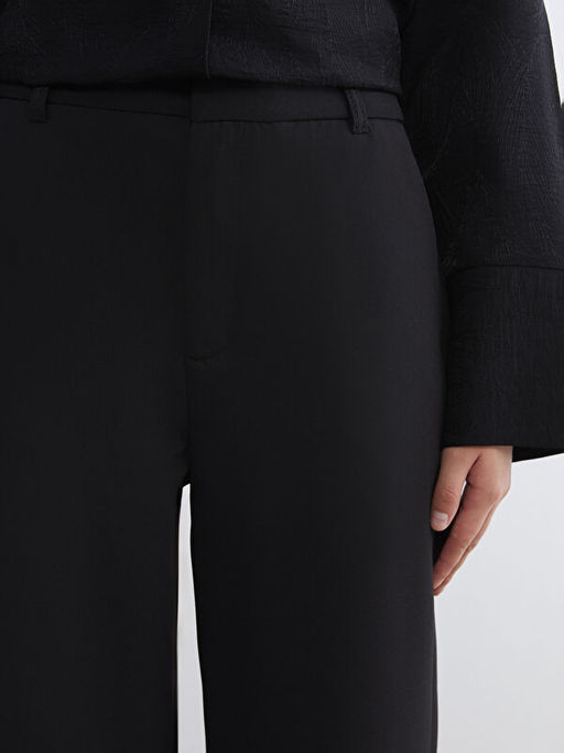 Standart Fit Kad?n Pantolon