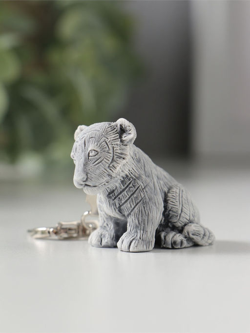 Брелок "Тигренок сидящий 2", 3,7см