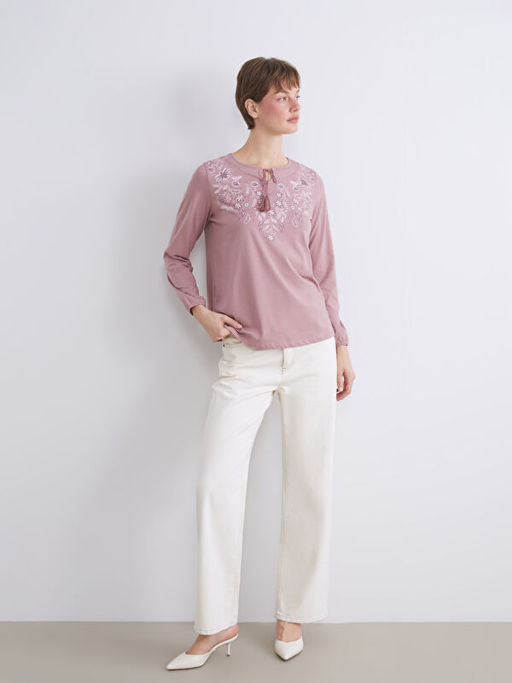 Ba?lamal? Yaka ?i?ekli Bluz