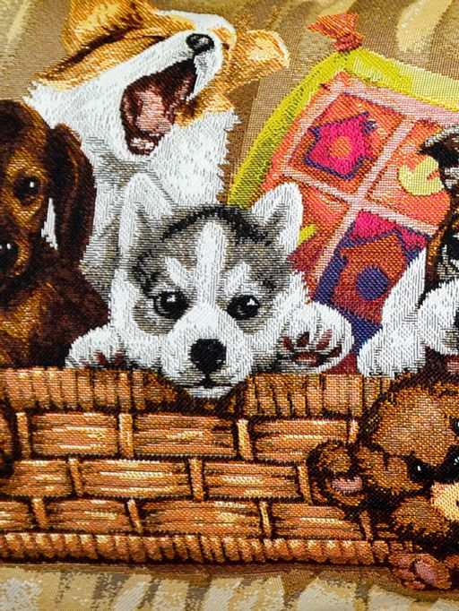Игривые щенята в корзине- гобеленовая наволочка - Гобеленглавснаб фото 3