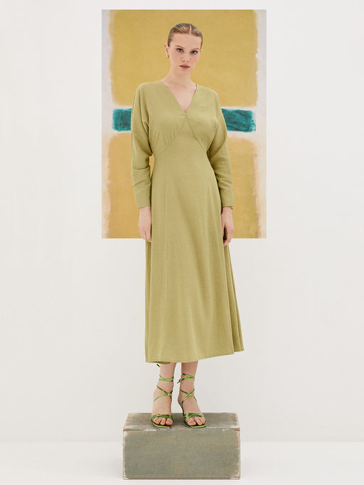 Платье с V-образным вырезом 422.050095/Красный