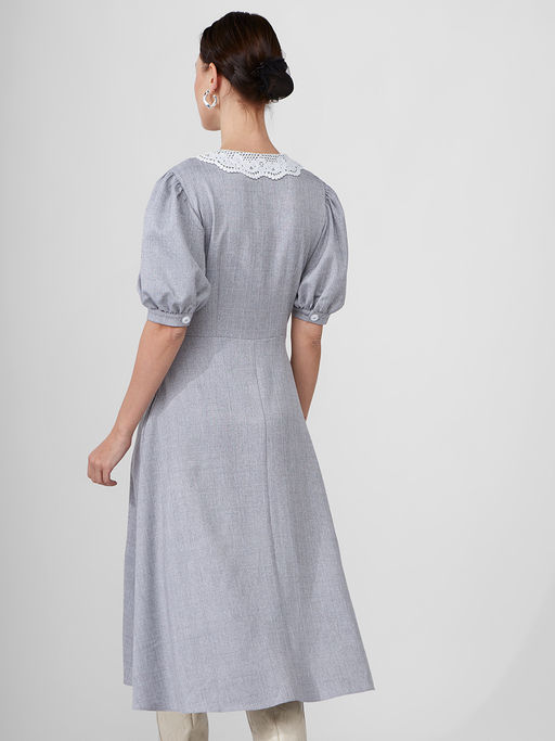 Платье с кружевным воротником OD-888-2 св.серый