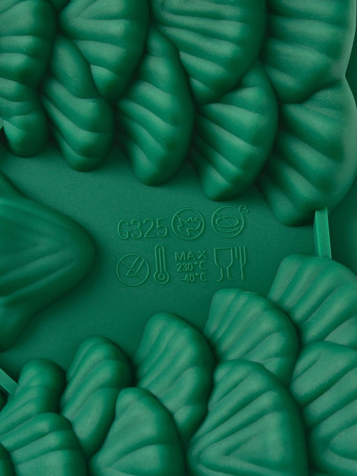 Форма для выпечки новогодняя Доляна «Ёлки», силикон, 31.5×19×3 см, 5 ячеек (10×8.8×3 см), зелёная