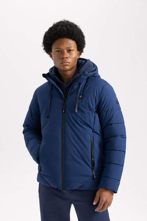 Водоотталкивающее пальто приталенного кроя с капюшоном DeFactoFit с подогревом  фото 6