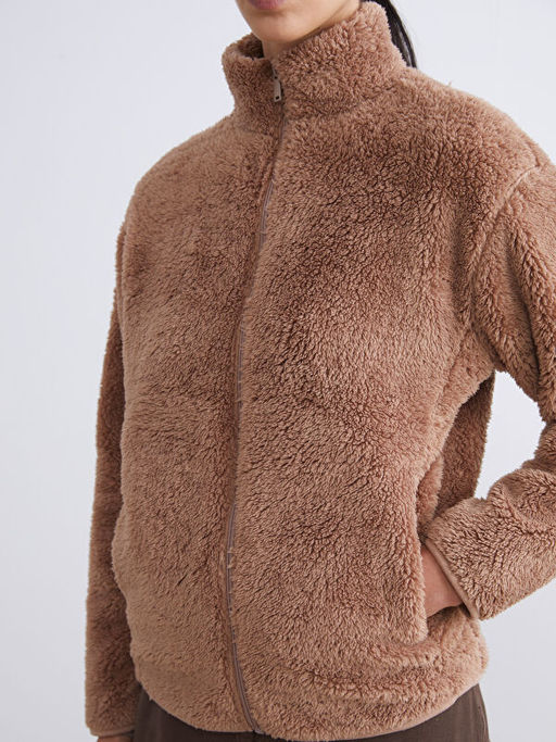 Dik Yaka Kad?n Pel?? H?rka