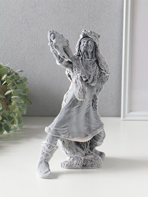 Фигура «Шаман в шкуре медведя с бубном», мраморная крошка, 25 см