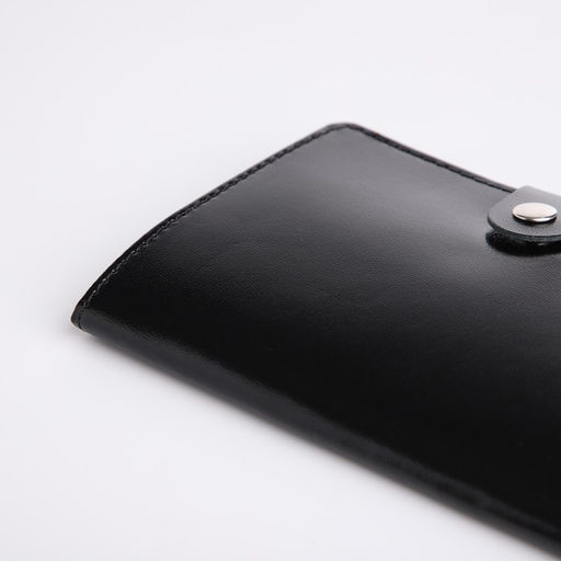 Обложка для паспорта на кнопке, чёрная