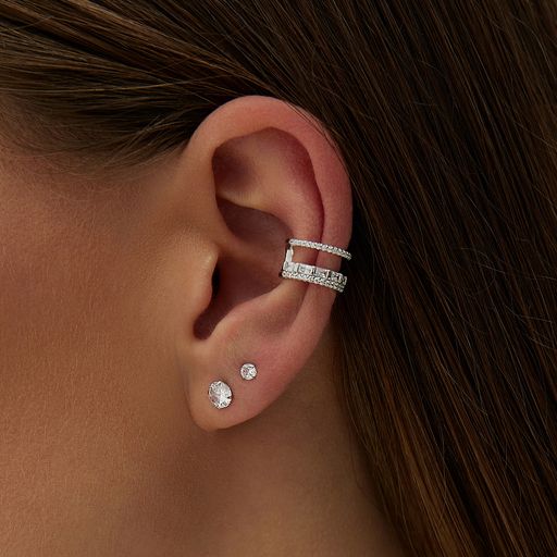 Серебряные серьги-гвоздики с фианитами