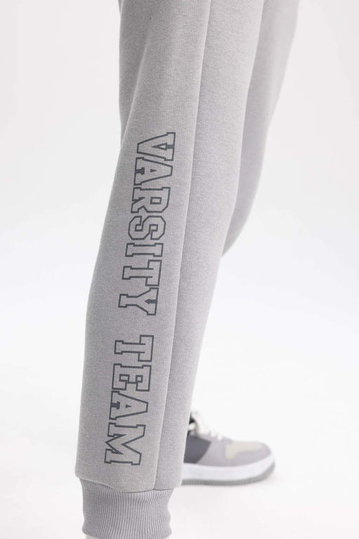 Серые спортивные штаны для мальчиков с принтом и эластичной резинкой на талии и карманами для бега - Defacto фото 6