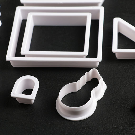 Формы для печенья новогодние Доляна Пряничный домик, набор 8 предметов, пластик, белые